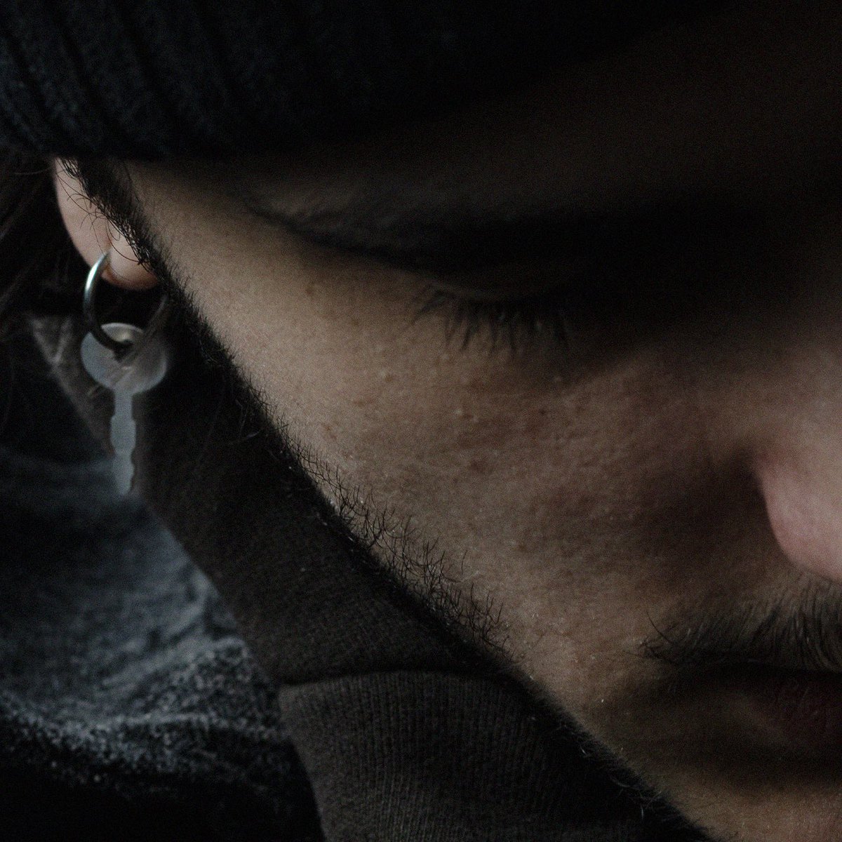 .QLQCHOSE. dispo ce soir à minuit sur toutes les plateformes.

prod <a href="/seakwv/">seak</a> 
mix <a href="/Oni_KiraMNR237/">Oni Kira</a> et moi
master <a href="/Sheldon75e/">Sheldon || SEUL(S) EP DISPO</a> 

cover <a href="/nypopie/">nypo</a>