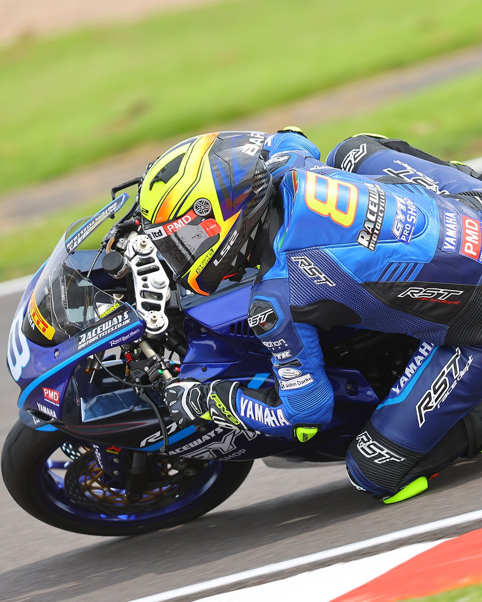 It's P3 for @DannyKent52 in Race 3 at Donington Park - He now leads the R1 charge in the championship! 👏 @kyleryde finished P5, capping off the weekend as third in the overall standings! In the Pirelli Sportbike world, Ash Barnes retained his position as lead Yamaha! 💙👀