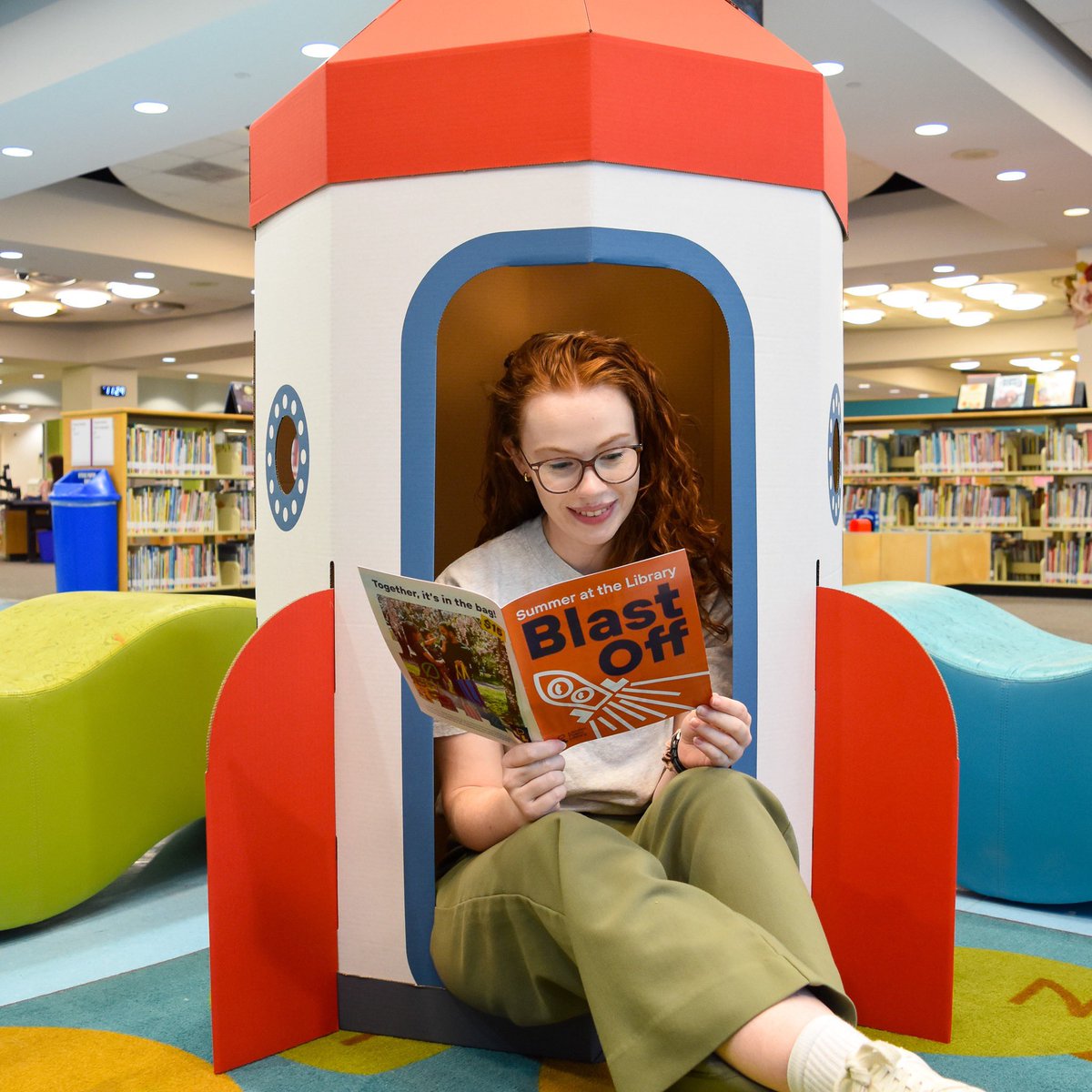 You don’t have to leave town or spend money to have a fantastic summer – just head to your Library! 😍 🚀 Get ready for a summer that’s out of this world! 📕Pick up our Summer flyer at any library location or find the details on our website: lpl.ca/summer