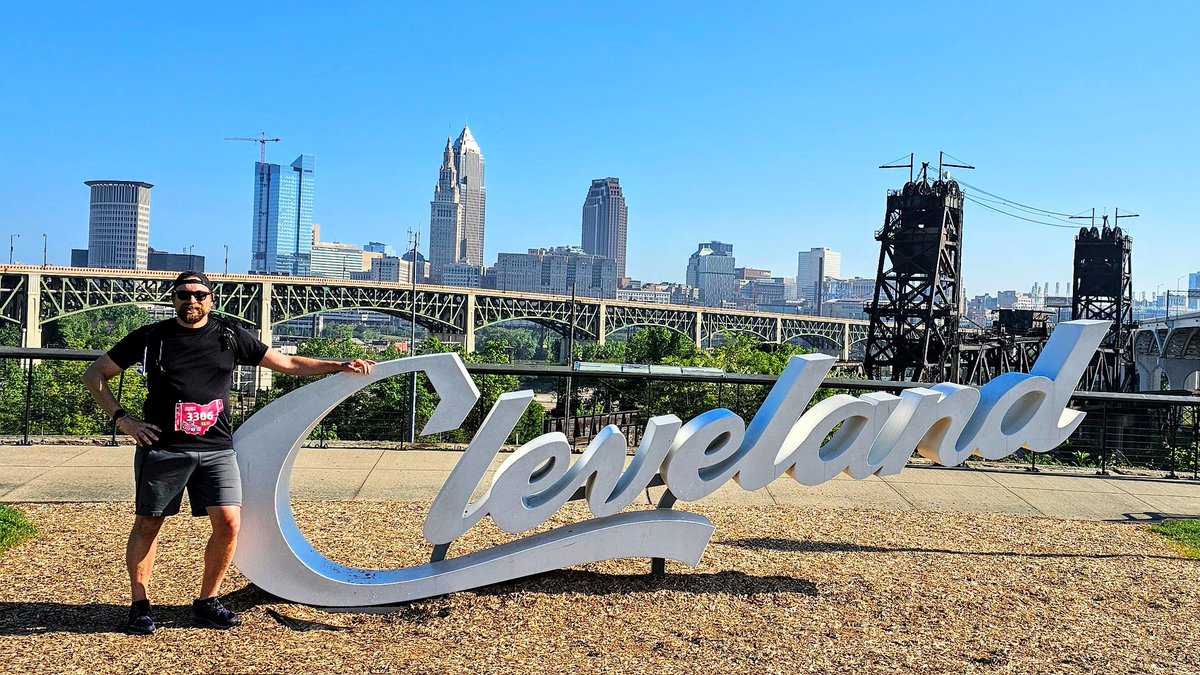 Do love to visit the ol' CLE. Beautiful day for the <a href="/clevemarathon/">Cleveland Marathon</a> (half) this morning. Thanks for having us, and special thanks to the folks in #Tremont (you're always the best cheer squad) #RunCLE #conquertheland