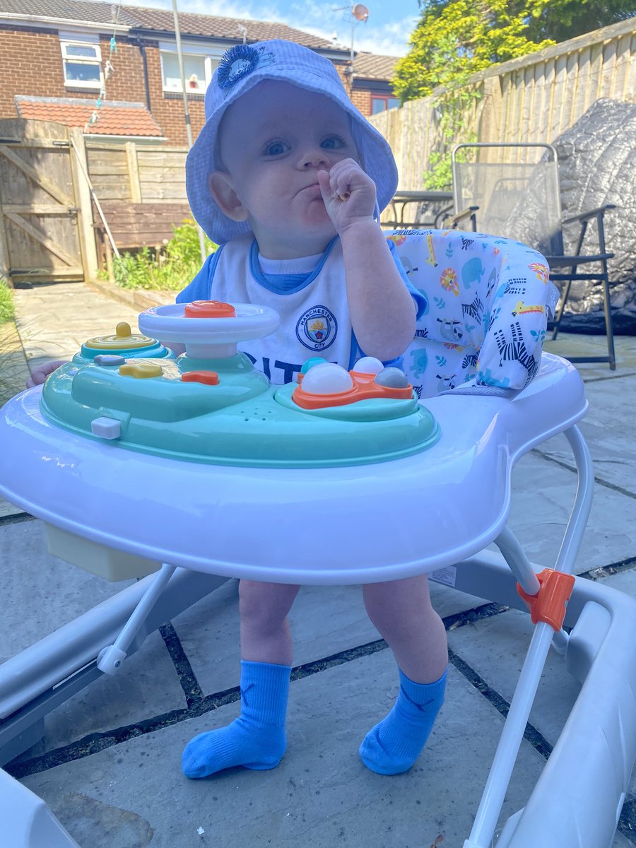 _gingeeee's tweet image. the first of many for you, hopefully my boy🤞🏻💙

#fourinarow #recordbreakers #mancity