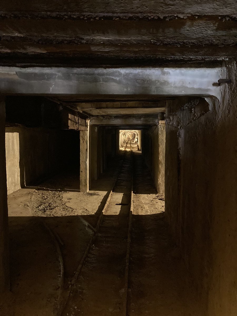 amicscastellsantferran (@amicscsf) on Twitter photo Matinal a la Mina Canta o de Negrín a la Vajol. Gràcies al <a href="/museuexili/">MUME (La Jonquera)</a> hem descobert amb socis i amics un patrimoni i historia que cal compartir. Una visita que vol ajudar a visibilitzar la memòria col•lectiva i activar l’associació com a motor cultural a l’Empordà. Matinal a la Mina Canta o de Negrín a la Vajol. Gràcies al <a href="/museuexili/">MUME (La Jonquera)</a> hem descobert amb socis i amics un patrimoni i historia que cal compartir. Una visita que vol ajudar a visibilitzar la memòria col•lectiva i activar l’associació com a motor cultural a l’Empordà.