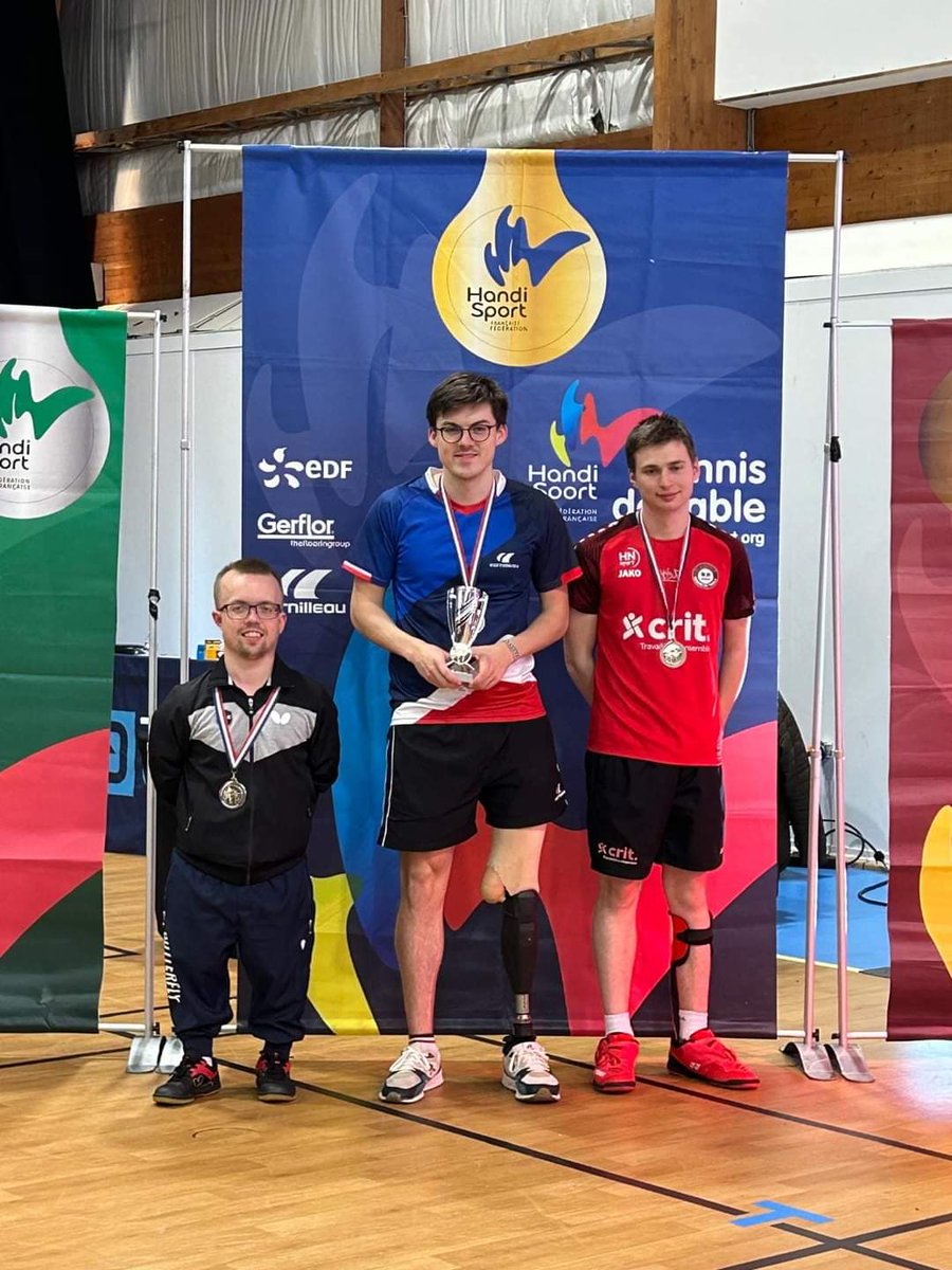 ✅️Clément BERTHIER CHAMPION DE FRANCE ! ✅️Clément et Esteban HERRAULT médaillés 🥉 en double ! ✅️Esteban HERRAULT CHAMPION de FRANCE en classe 6 ! ✅️Morgen CAILLAUD VICE-CHAMPIONNE DE FRANCE classe 6-8 ! Bravo à vs 3 ! On ne lâche rien 🏓🥇🥈🥉👏🏼 #CentreValdeLoire