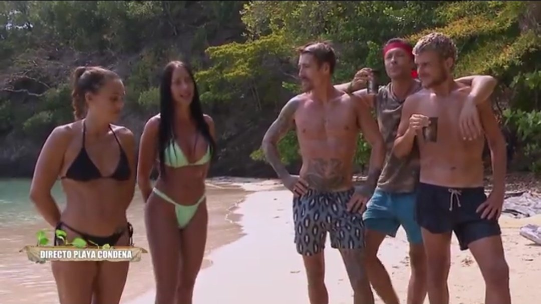 ¿A quiénes apoyas?
🔁 Gorka, Ángel y Arkano 
❤️ Aurah y Blanca 

#ConexiónHonduras11