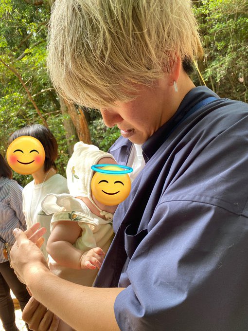 55hime5's tweet photo. #simme 村開きで感じたこと
村では才能がキラキラ🤩
猟師さん3人(多くない⁈)、リーダー、アーティスト、ミュージシャン、レンジャーな人、段取りさん、IT強い人、繋がれる人、ムードメーカー、ひたすら作業ができる人、赤ちゃん…数え出したらきりがない。素晴らしいです✨ありがとう😊
#トゥラ中 https://t.co/e6kpYG9J45