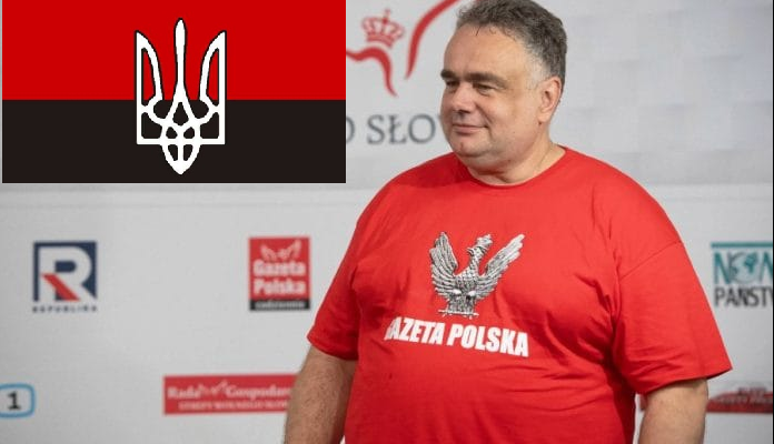 Wisia_S's tweet photo. Podnoszenie ustawy 447 to potężna operacja Moskwy - T. Sakiewicz 🤣🥳😂 
Czy to Putin uchwalił ustawę i zmusił Trumpa, by podpisał? Tłusty wór jeździł do USA wyciszać protesty patriotycznej Polonii przeciw #ACT447 i wyrzucał z KGP protestujących. Doceniony przez #nazi_banderowców https://t.co/kvLYnUHwbX
