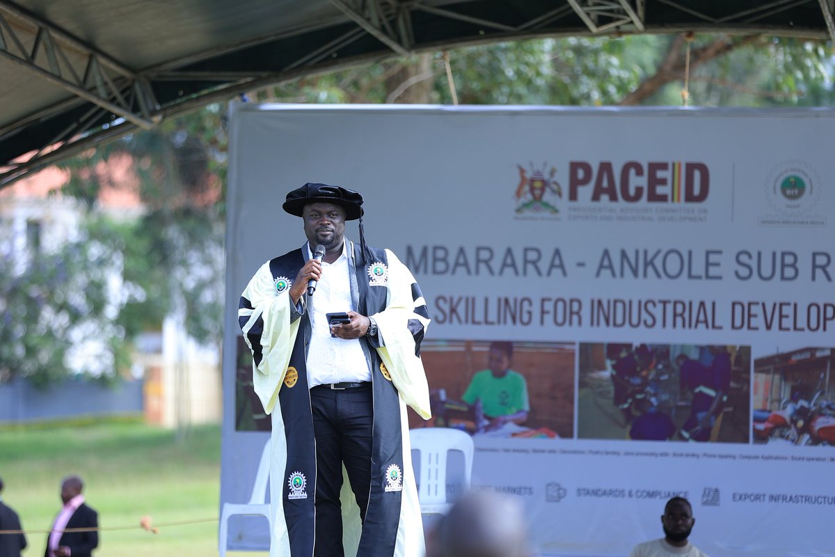 In a momentous occasion, @PACEID and @dit have today proudly overseen the pass out of over 10,000 graduands at the Booma Grounds, Mbarara City. I am grateful to all the stakeholders involved in organizing this remarkable event. This is a testament to the fruitful partnership