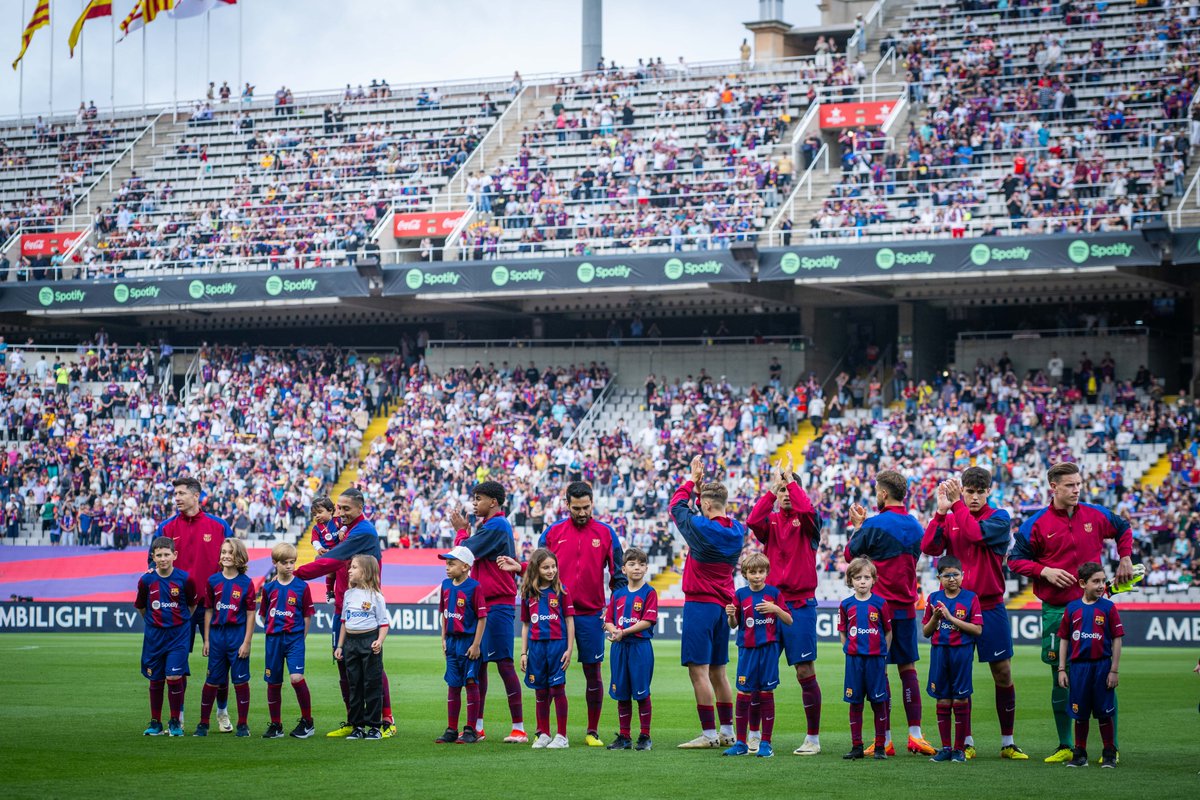 今季最後のホームゲームの観客数は35.823人 🙏 応援ありがとう、バルサファン！ 💙❤️ #BarçaRayo