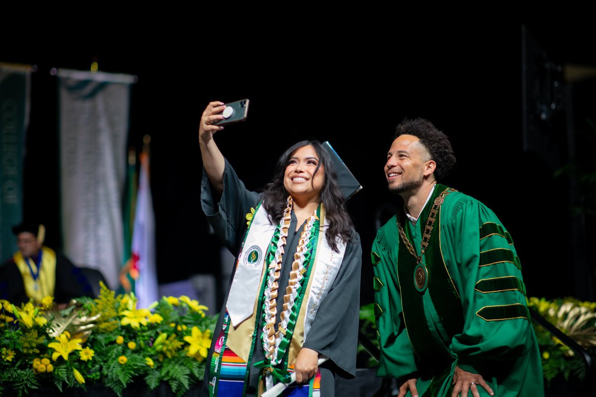 'Congratulations, graduates! Stingers Up!' That's a wrap on Commencement 2024. Congrats to our newest 9,700+ Sacramento State alumni. We can't wait to see the amazing things you'll accomplish next! 📷 Sacramento State/Bibiana Ortiz