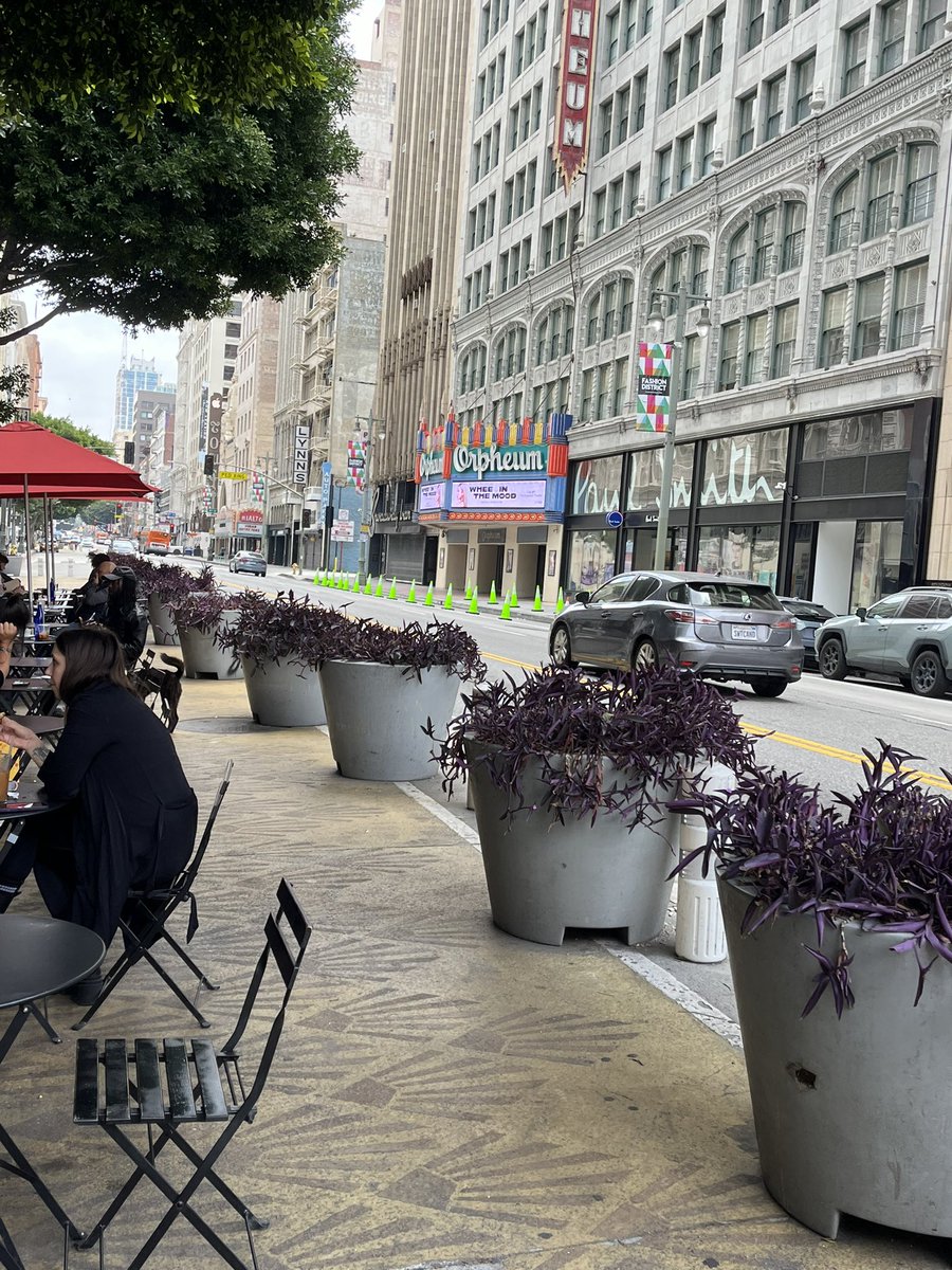 wheeroha's tweet photo. 🦋 #WheeIN_LA 🦋

we’re here!!!! come find us :D cupsleeves just ran out but you can pick up freebies and any free albums !! https://t.co/Rb13Z0zgUS