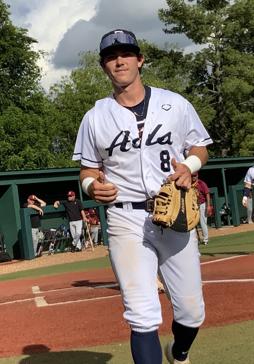 coachtatefhs20's tweet photo. Class 4A Mr. Baseball Finalist ⚾️⚓️ ELI EVANS (Farragut)
___
Current Stats:
⚾️ Hitting .477
⚾️ 14 Doubles 
⚾️ 11 Homeruns
⚾️ 61 RBIs
⚾️ 53 Total Hits
⚾️ 44 Runs Scored
⚾️ 40 Walks
⚾️ .602 On Base Pct
⚾️ .919 Slugging Pct
⁦@TBCAorg⁩ ⁦@prepxtra⁩ ⁦@5StarPreps⁩ ⁦ https://t.co/anHLzZaGkV