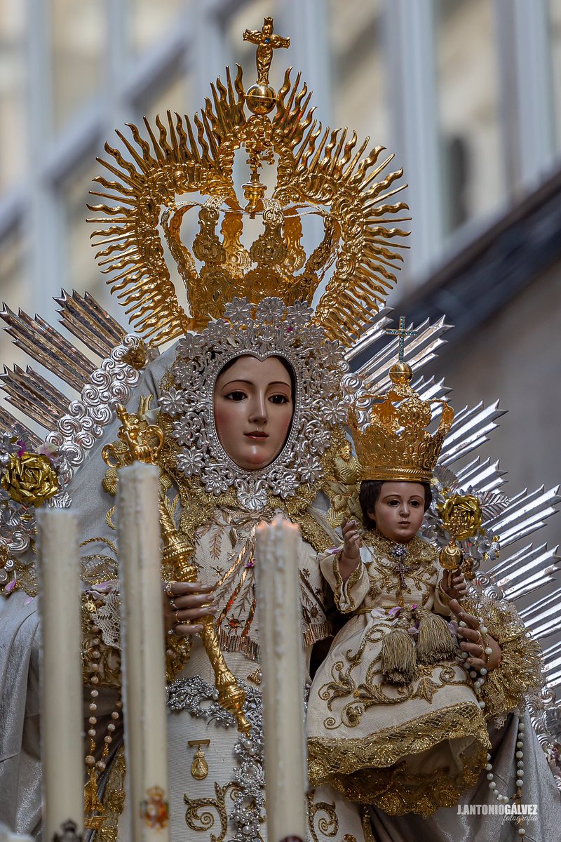 GALERÍA | @HdadAraceli 

#fotocofrade #cofradias #sevilla #cofradiassevilla #hermandades #hermandadesdesevilla #hermandadesycofradías #fotografiacofrade #cofrades #semanasantasevilla #besamanos #besapies #cultos #viacrucis #dolorosas #virgenes #artesacro #tdscofrade