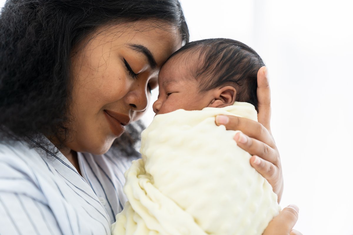 #NIDCDgrantee scientists from @UW have designed a low-cost hearing screening system to test babies & young children for hearing loss. One day soon, families worldwide could have access to this important newborn hearing screening tool. Learn more: go.nih.gov/NBMmsTB #NSLHM
