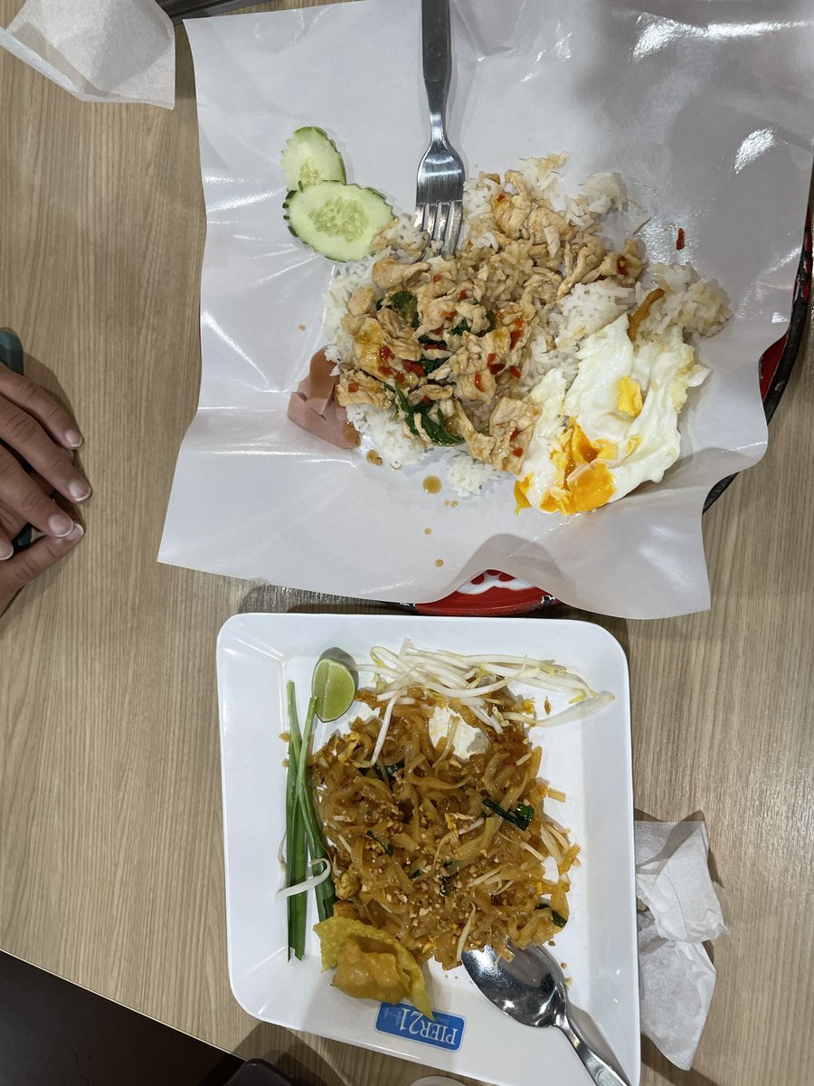 Thailand pics! 
Twitter only let me do 4. Posting more on fb and IG