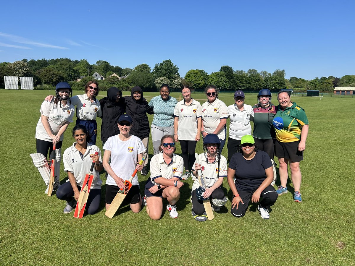 Perfect day for cricket! Massive thanks to <a href="/spcc_women/">Sefton Park Women's Cricket</a> 🏏