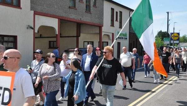 Roscommon Herald article: SUN, 19 MAY. Mr Justin Slamen spoke of the lack of trust in public representatives and stressed that Castlerea had enough. Hermann Kelly also thanked the people for coming out. He was scathing of public representatives and in particular of MEP Luke