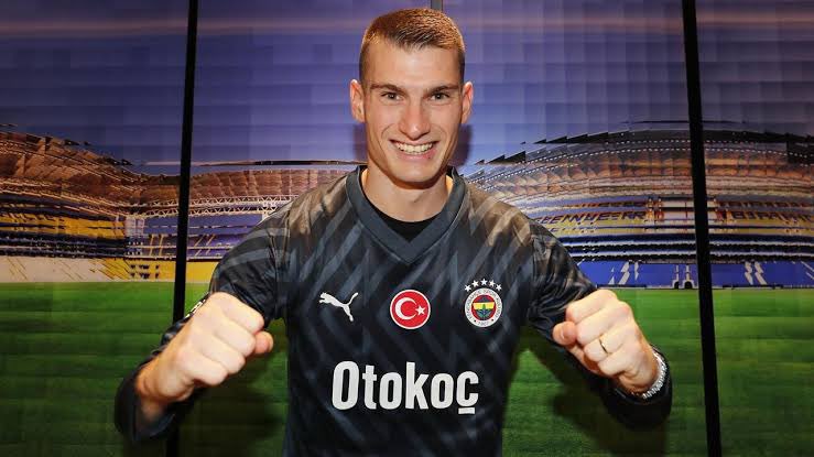 Derbide göremeyenler için Fenerbahçe kalecisi Dominik Livakovic