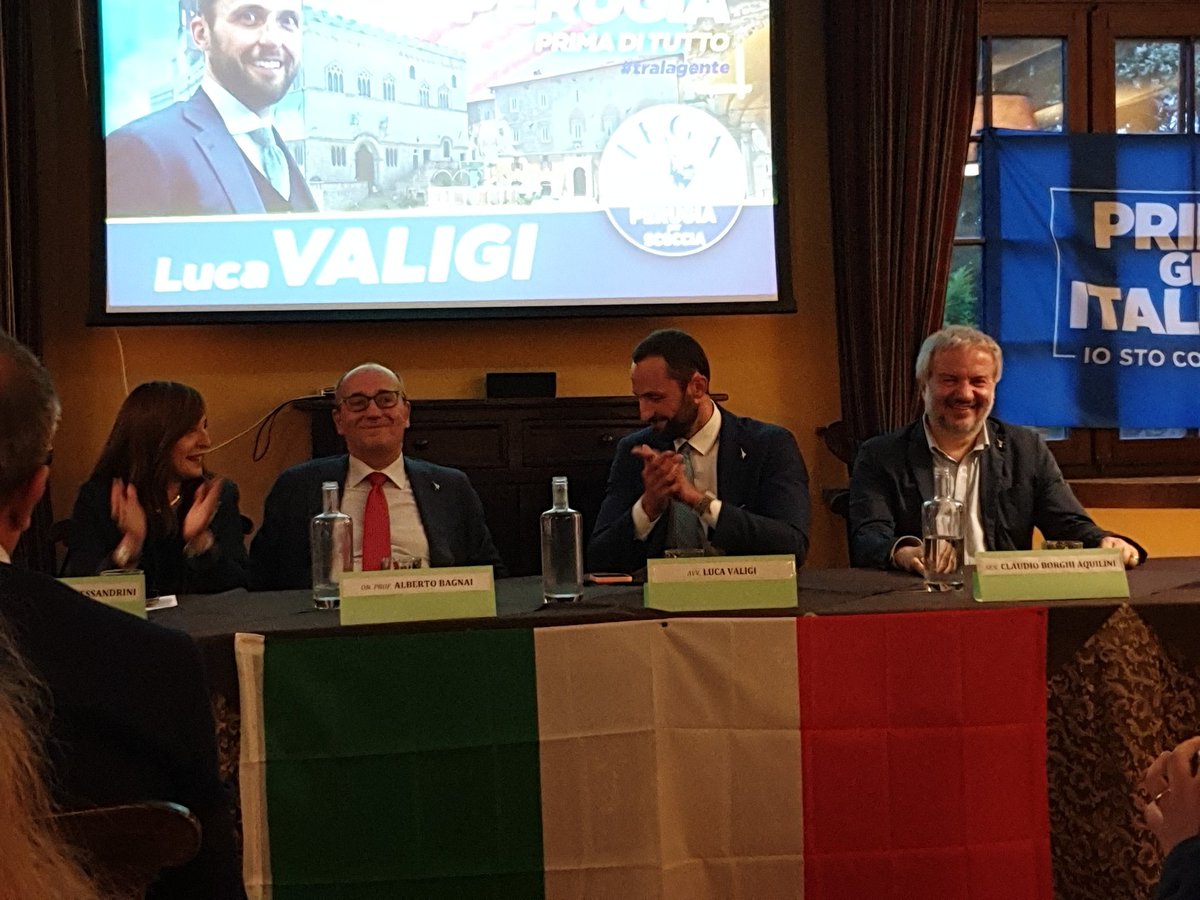 #Perugia
#ElezioniEuropee24 
@borghi_claudio 
@LegaValeria 
@LucaValigi 
@AlbertoBagnai
#IoVotoLega 
#PiùItaliaMenoEuropa