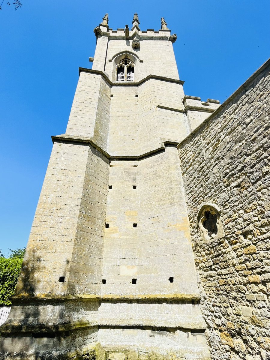 St Clement of Rome - Fiskerton was my next off plan stop, I love the RAF memorials & the blocked off lift stairs. That tower is round apparently 🤨 #LoveLincsChurches