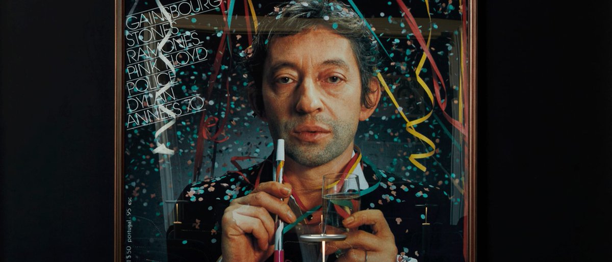 #ArtBaselStories: À la découverte de la maison parisienne de Serge Gainsbourg. 🇫🇷 Dans la demeure de l’artiste, désormais ouverte au public, tout est resté intact depuis sa mort en 1991. Lire l'article : bit.ly/4bfNyV7