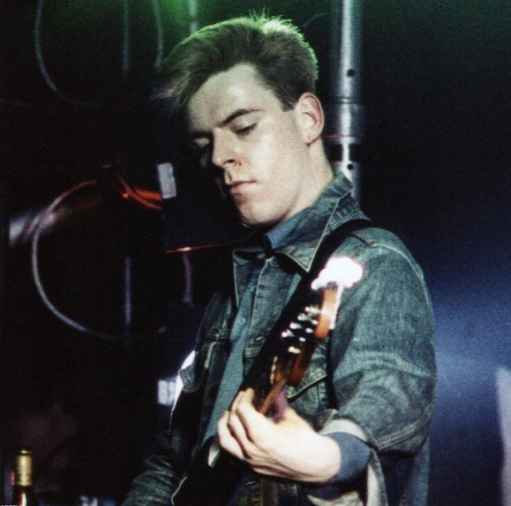 One year ago, Andy Rourke, the bassist for The Smiths, died from pancreatic cancer at 59. Rourke played on The Smiths' classic hits and later formed a supergroup called Freebass. #MusicIsLegend