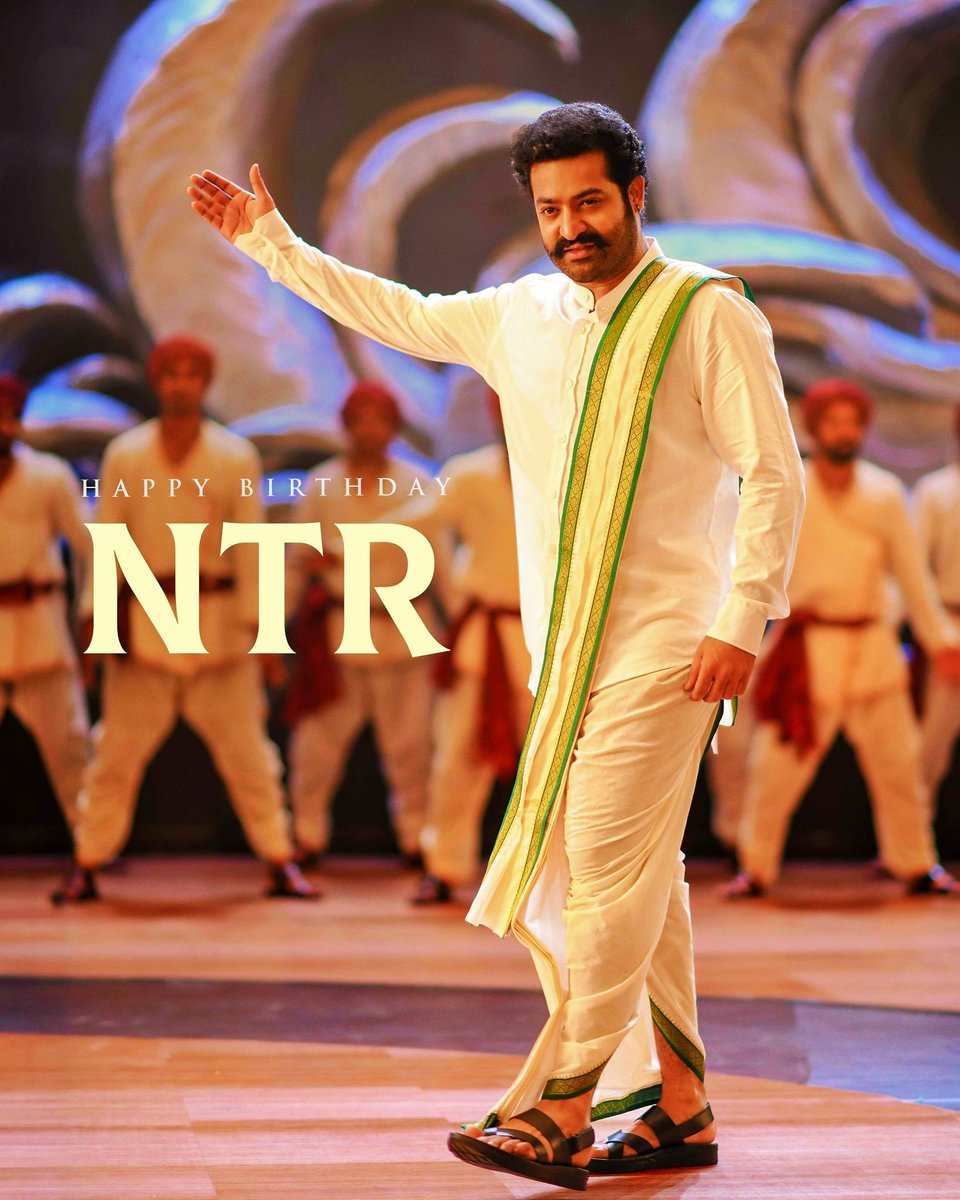 Wishing you a very happiest b'day 🎂 🎂 🥳 ❤️ 👑 
#JRNTR #HappyBirthday 
#IndianActor #Devara