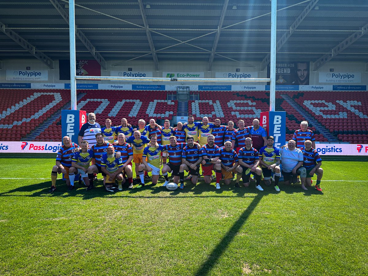 🏟️ It was fantastic to host our community clubs masters teams yesterday at the Eco-Power Stadium. @Donnytollbar & @MoorendsJnr Masters teams battled as our pre-match entertainment yesterday in the beaming sunshine ☀️ Well done to everyone involved. 🔵 #COYD 🟡