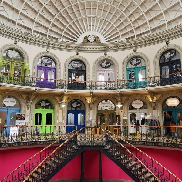 We're partial to a bit of flawlessly symmetrical #WesAnderson so we loved reading this piece, especially as two of our favourite places feature - can you guess which? secretldn.com/accidentally-w… Which director's style are the Carlisle Turkish Baths? #HumpDay #Film #wednesday