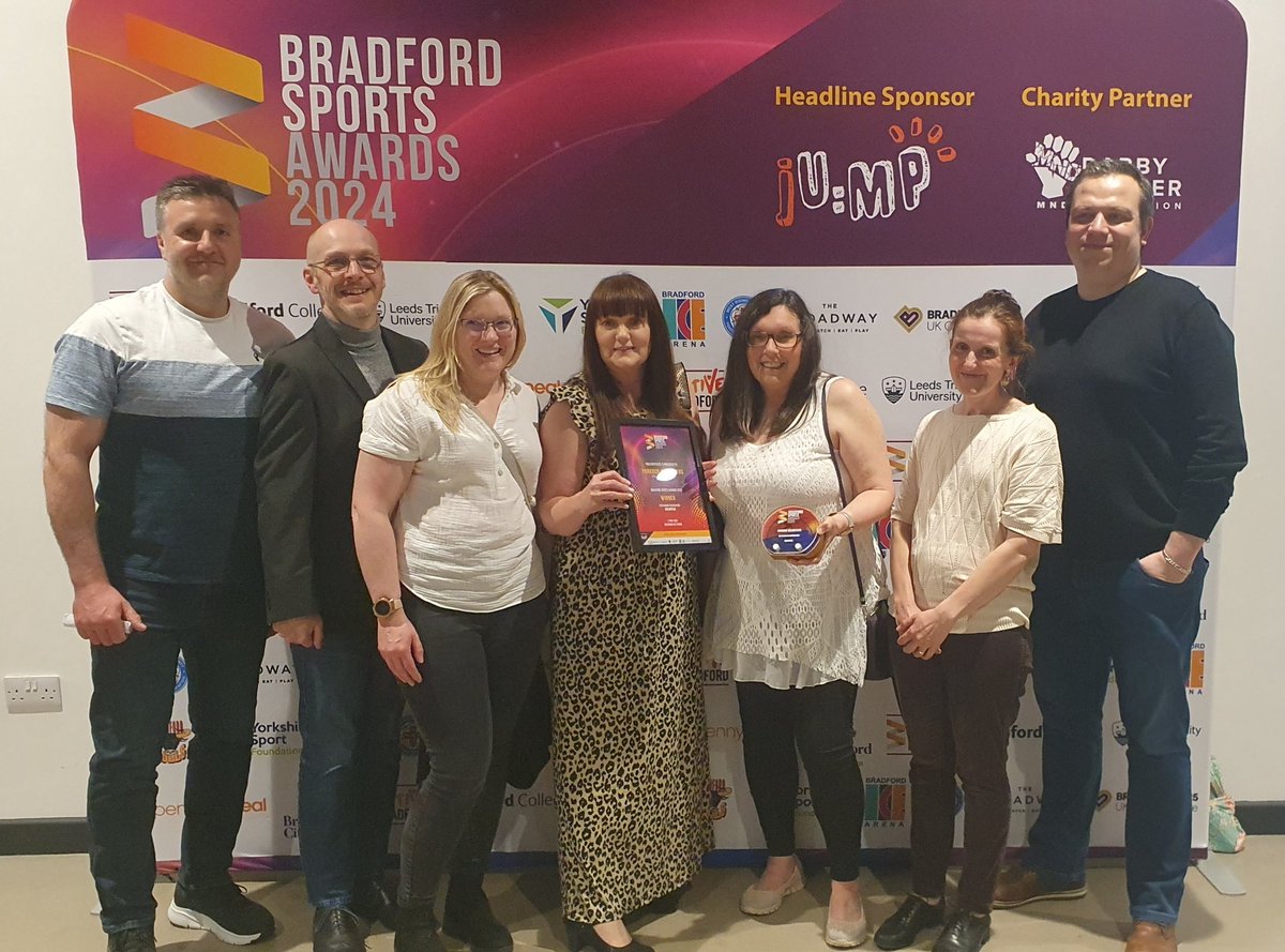 Here we are accepting the award on behalf of all six parkruns in the Bradford area - but also thank you so much to all you fantastic volunteers throughout the world who turn up every week to deliver our fantastic events, you're all amazing 🤩 #BSA24 #ActiveBradford #loveparkrun