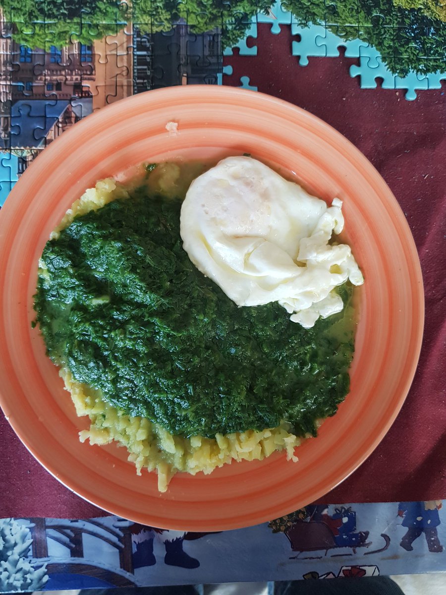 JanXion1's tweet image. Mahlzeit, euch allen noch ein ruhigen Nachmittag 
#spiegelei #spinat #stampfkartoffeln #deutscheküche
