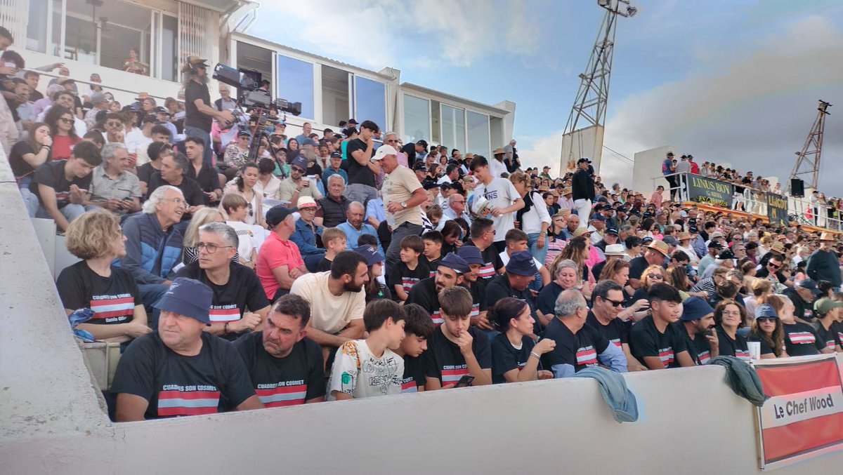 L’enhorabona per Lluna de Llevant, de la Quadra Mallorquina, menada per Toni Frontera. Guanyadors del 91è GPN de Trot, a Son Pardo. 

El conseller d’Esports <a href="/ConselldeMca/">Consell de Mallorca</a> ha girat l’esquena al trot i ha preferit anar a Madrid a un acte d’exaltació feixista. De vergonya aliena.