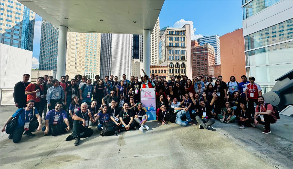 pyconcharlas's tweet image. ¡Esta #PyConUS ha sido genial con muchas cosas nuevas! 🌟🚀
Una vez más, las PyCon Charlas han logrado reunir a un increíble grupo de personas hispanohablantes en la conferencia más importante de Python. 🐍

Gracias a todas las personas que hicieron esto posible. 🙌 #PyConCharlas