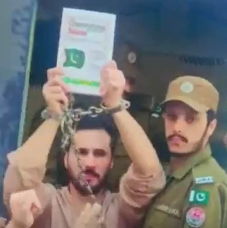 Falak Javaid Khan tweet media