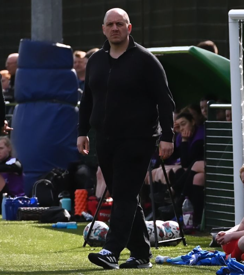 kevcandy's tweet image. Final day with @stjwfc today

A wee note of thank you to everyone who has helped me to contribute best I could. 
@Nizzy82 @chadhogan___ @John_Fettes @calum_brodie @StuartCowper @meganpaterson6 

Lets see if the next jump (if there is one), is the jump home. #OhBoy