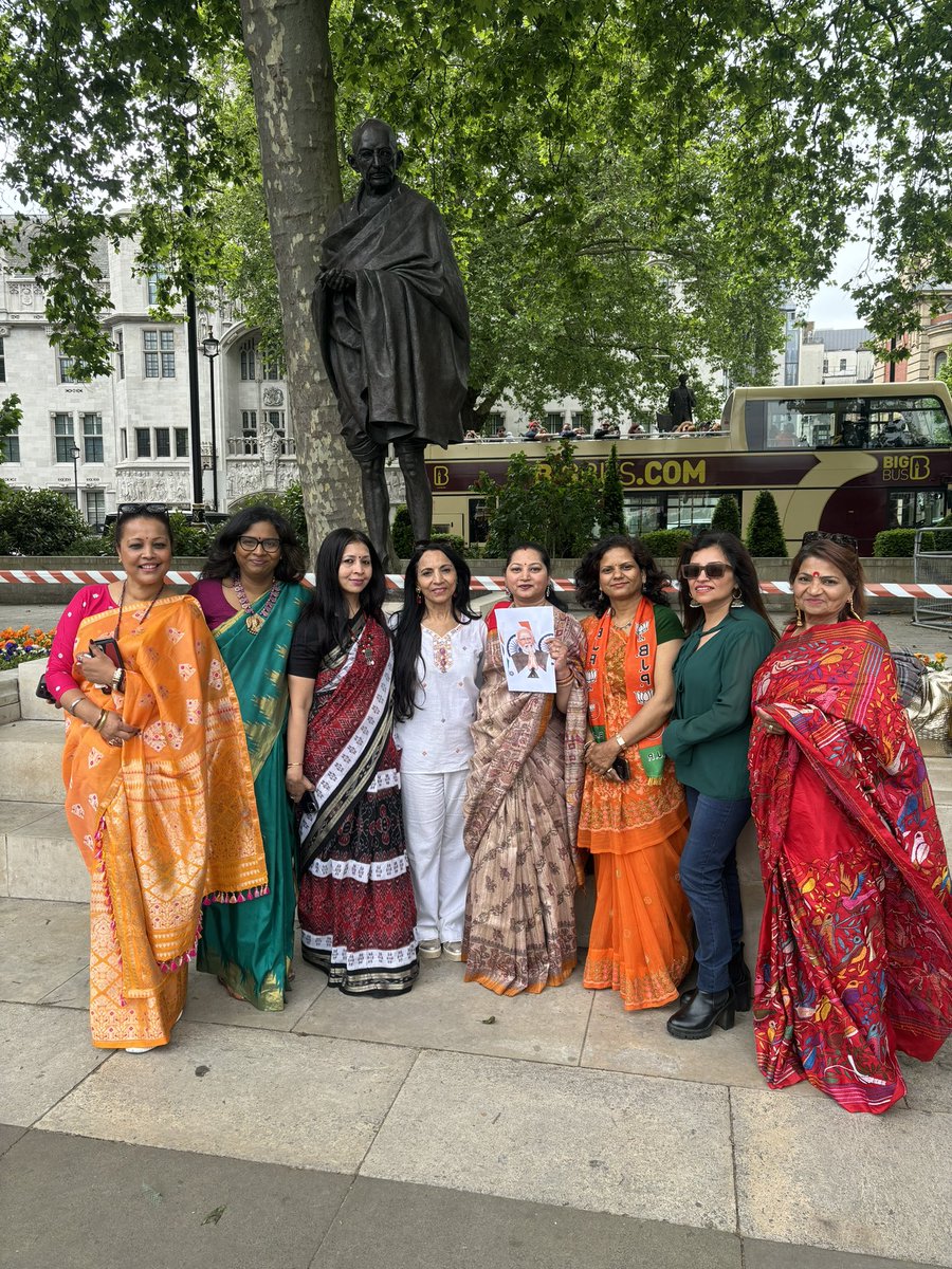 @dilbag_koundal @BJP4India @ANI Mahila Morcha participated in saree walkthon too