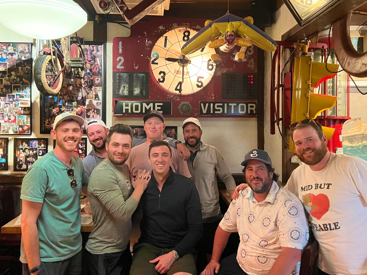 Matt DeVries tweet media