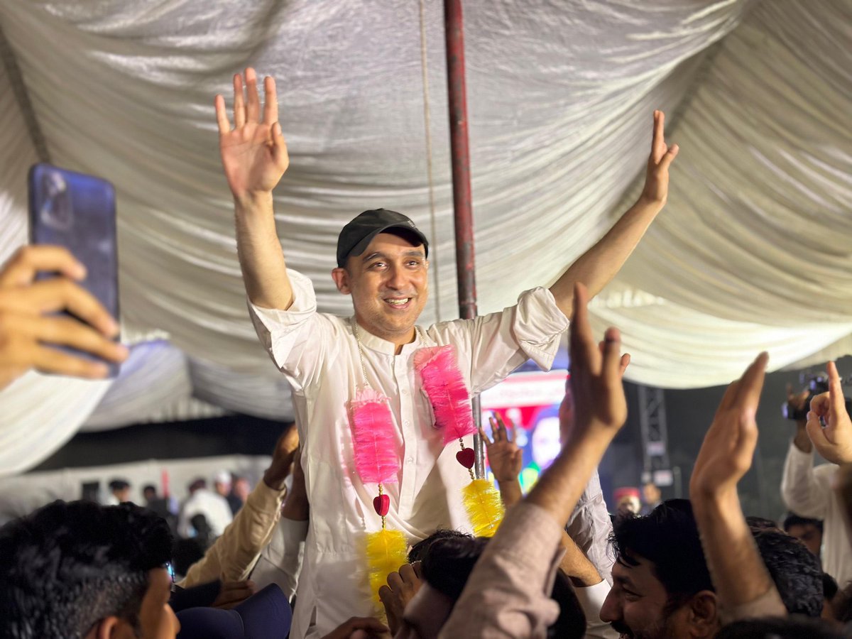 Thank you to the people of #NA148 Multan for entrusting me with a significant margin of over 32,000 votes. Inshallah, I will serve you to the best of my abilities. Grateful to Chairman @BBhuttoZardari and my father, Syed Yusuf Raza Gillani, for their trust and support.