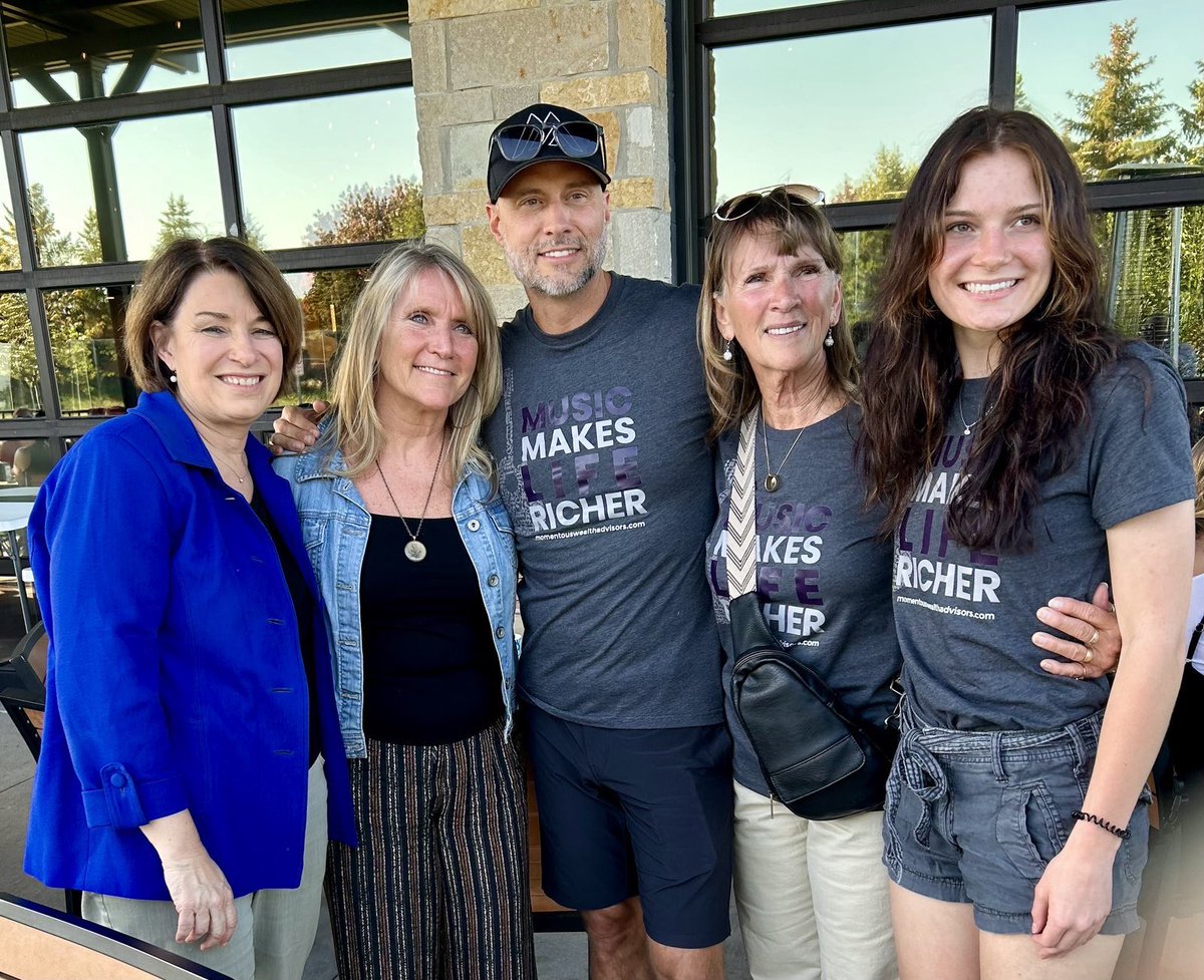 In Woodbury with Brian Muller for the 1st annual Momentous Music Fest. Brian’s wife Amie was exposed to a toxic burn pit in Iraq and died from cancer at 36. This event raised funds to support military members exposed to burn pits and increase research for medical treatments.
