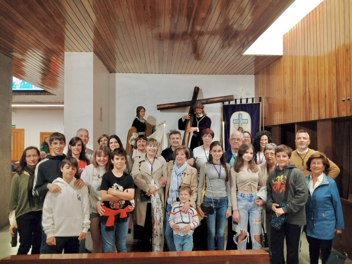 Un domingo más, juntos en nuestra parroquia 💜.