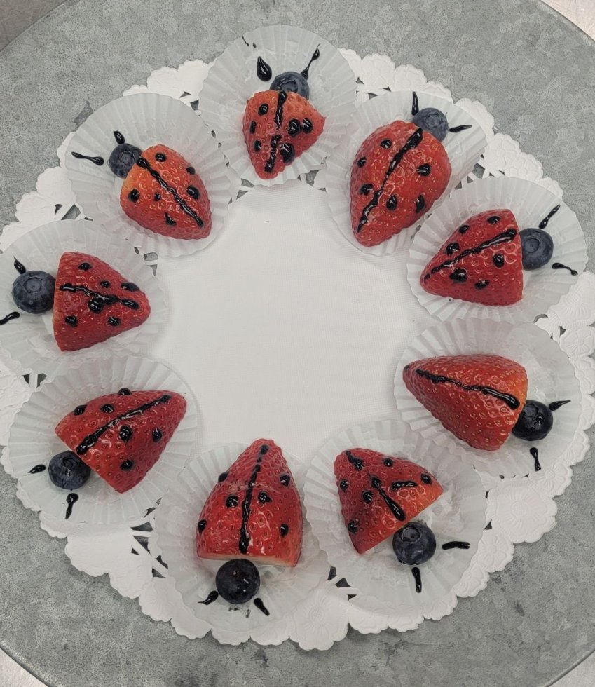 Chef Carla often makes eating healthy super fun at the Be Brave Ranch. And how cute are these ladybugs?! 🐞🐞🐞