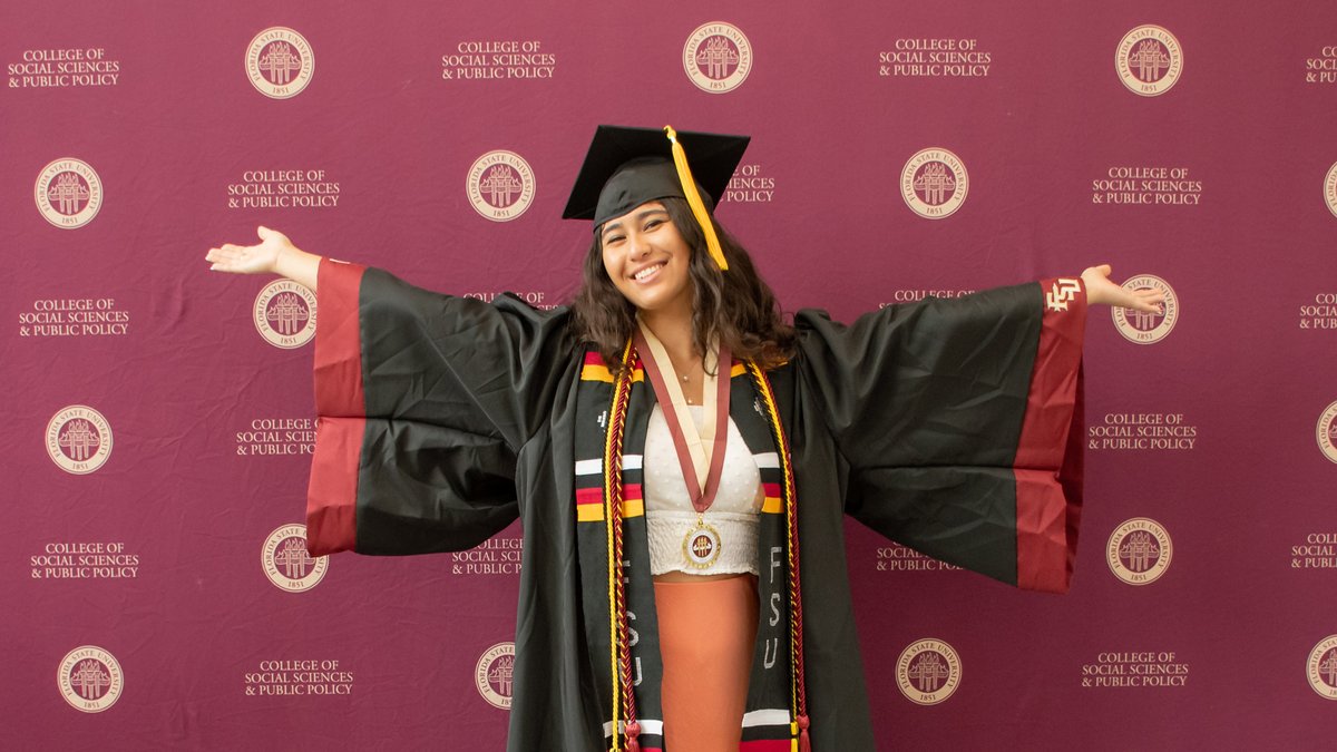 .@FloridaState COSSPP graduates, families, faculty & staff gathered in the Bellamy Atrium on Friday, 5/3, to celebrate the College of Social Sciences and Public Policy's newest graduates! Over 1,200 COSSPP graduates joined our 50,000+ alumni worldwide: coss.fsu.edu/spring-2024-co…