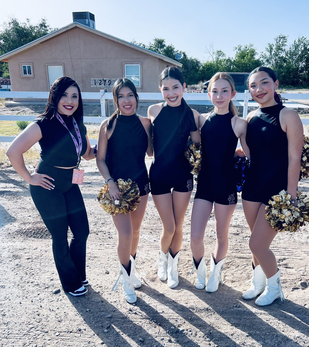 Seisd Parade of Champions 💛💙🤍