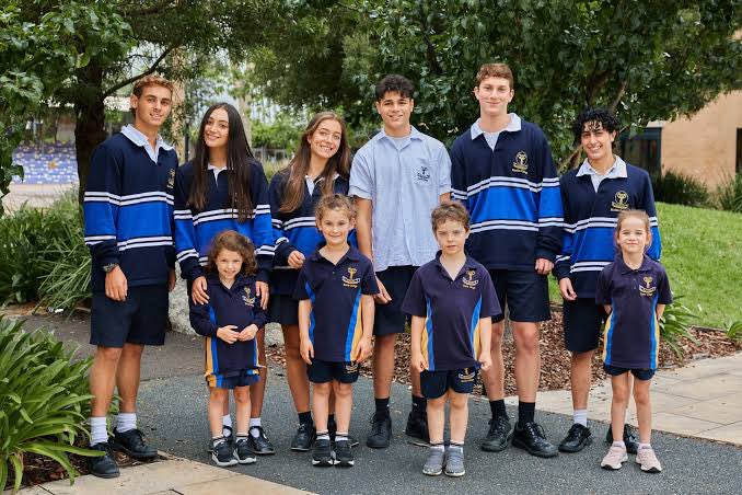 No sexist objectification is allowed in Australian schools — but the views & experiences of an Israeli soldier involved in the brutal Gaza operation… 👉 No problem, give him a visa, the school gates are open. “An Israeli Defense Forces (IDF) soldier known for involvement in…