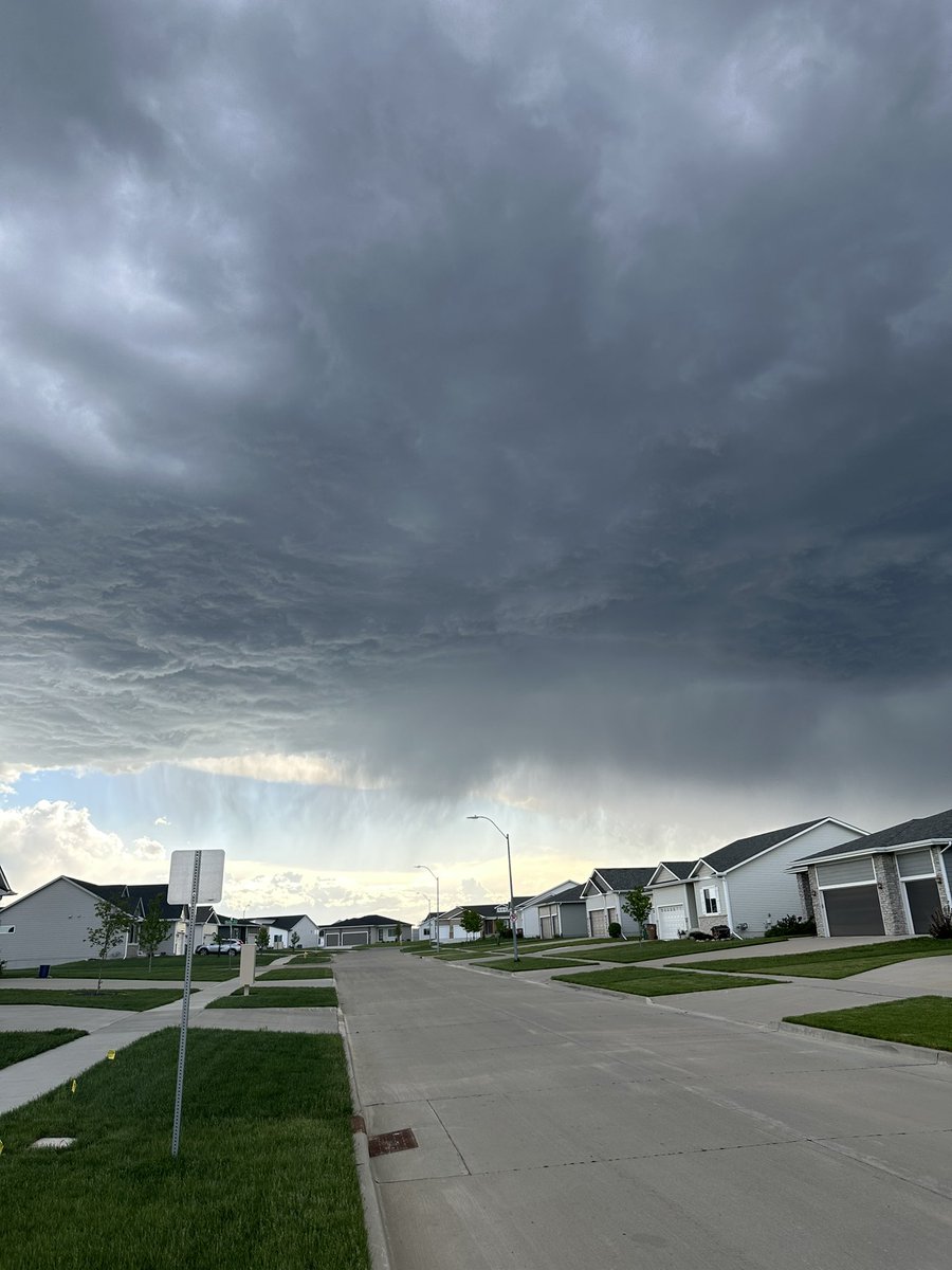 Storms rolling into West Des Moines, IA. #iawx