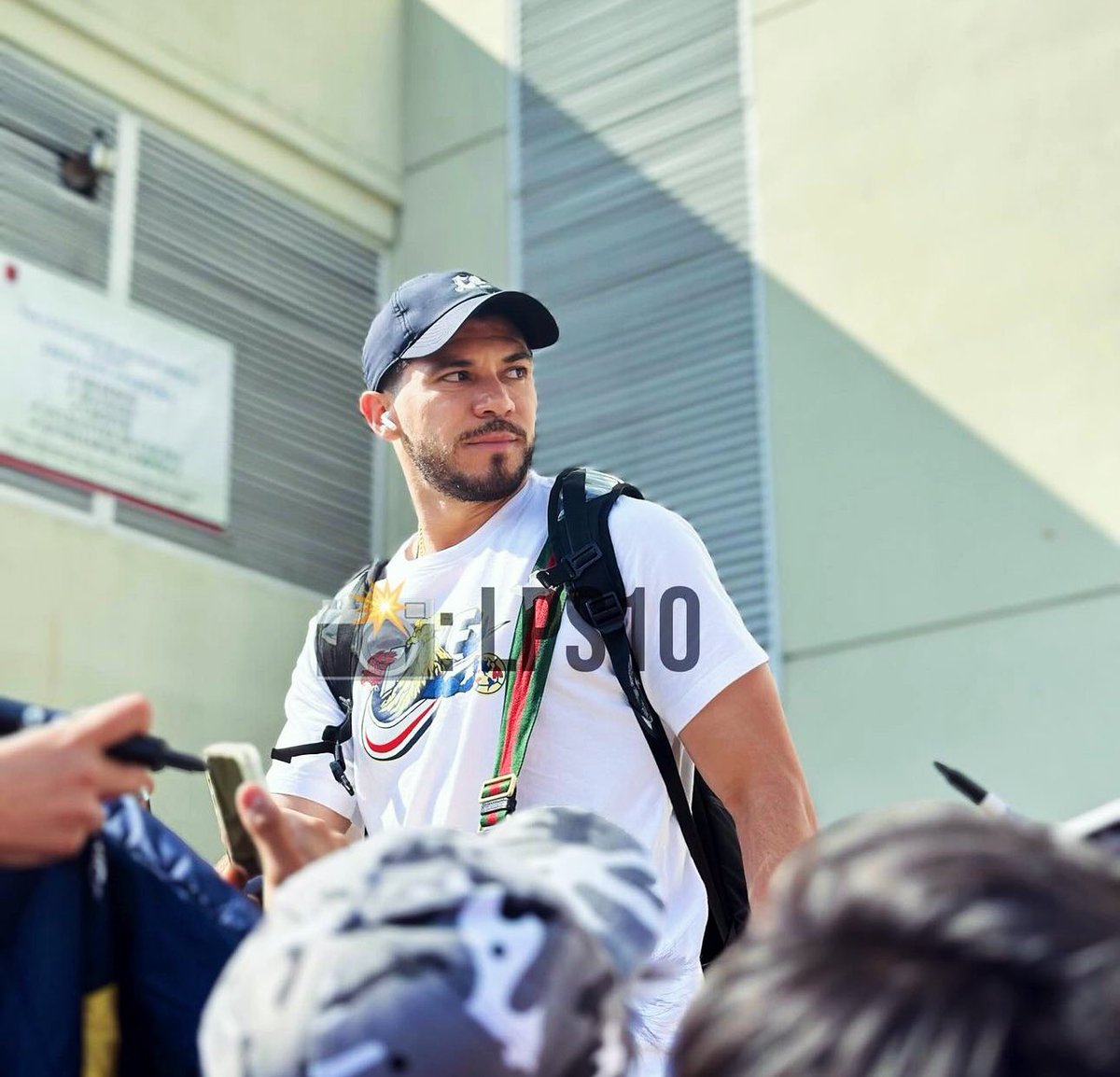 La mirada de @HenryMartinM que sabe que no renovará con el @ClubAmerica👀