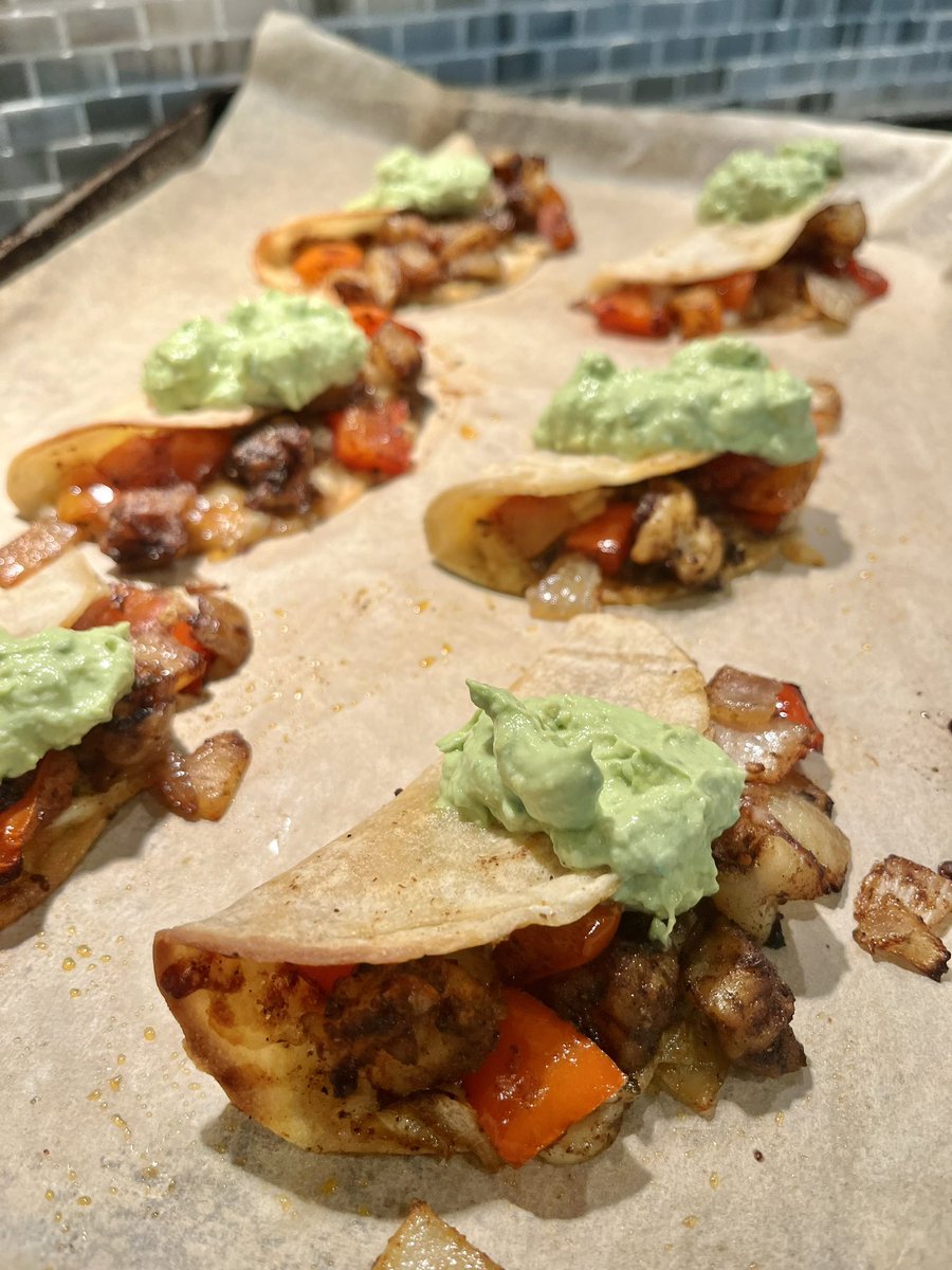 Dinner tonight. Crispy shrimp fajita tacos with avocado crema. 💕😋 #TacoTuesday #Philly #foodie