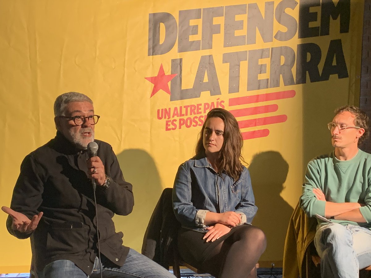 A Cardedeu, <a href="/carlesral/">Carles Riera</a> <a href="/MarAmpurdanes/">Mar Ampurdanès</a> i <a href="/blaitc/">Blai</a> ens ho han deixat ben clar: per forçar polítiques d'esquerres valentes, per incomodar l'status quo, per legislar per a totes cal una <a href="/cupnacional/">CUP Països Catalans</a> forta. El 12M omplim les urnes de vots insubmisos i #DefensemLaTerra.
#VotaCUP