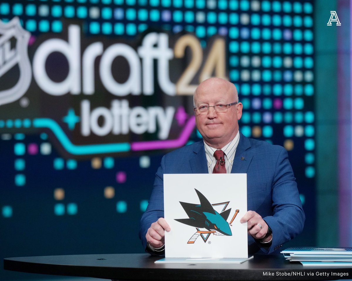 The Sharks are the winners of the 2024 NHL Draft Lottery, giving them the first crack at drafting top prospect Macklin Celebrini. It is the first time they’ve had the first-overall pick in franchise history. More ⤵️ theathletic.com/5478117/2024/0…