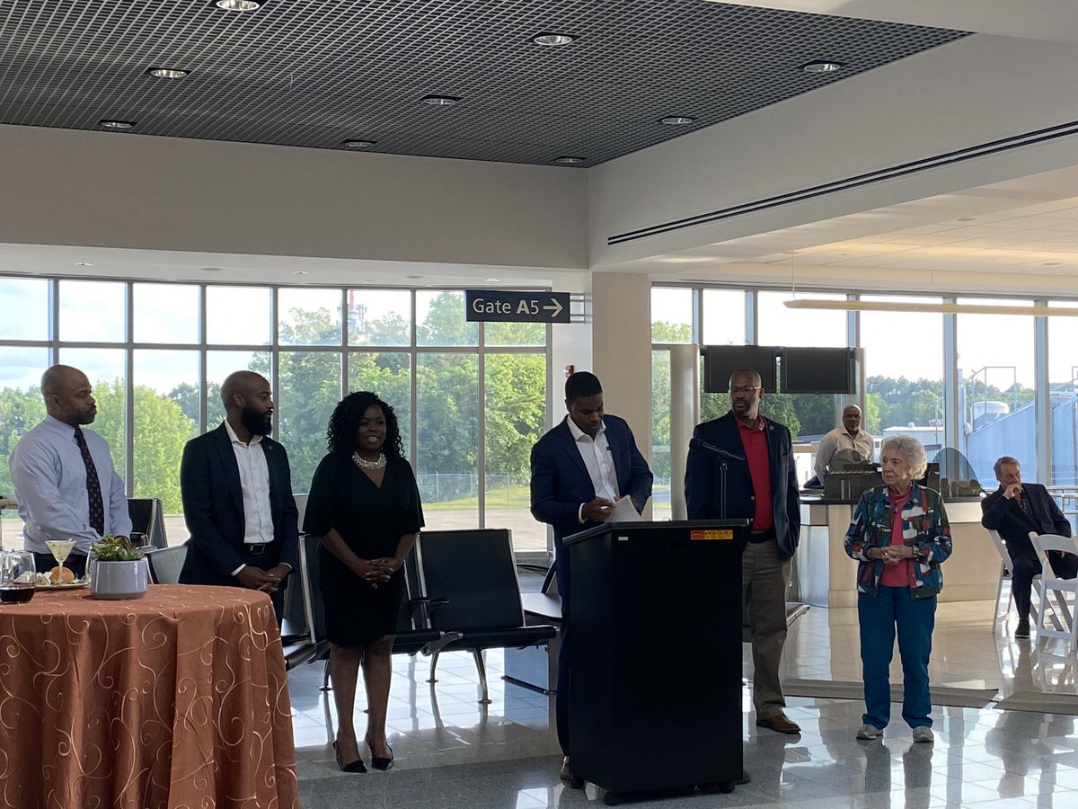 Not just serving students, but serving our city. Always #NNPSProud to stand beside @nnschools colleagues at the annual City of NN Boards and Commissions reception.  Thank you @CityofNN for the opportunities.