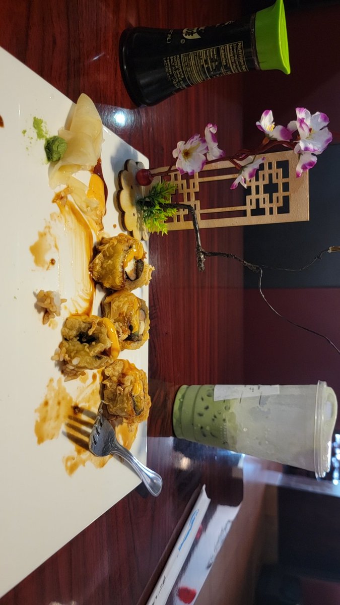 TheTickerBoo's tweet image. Nom nom